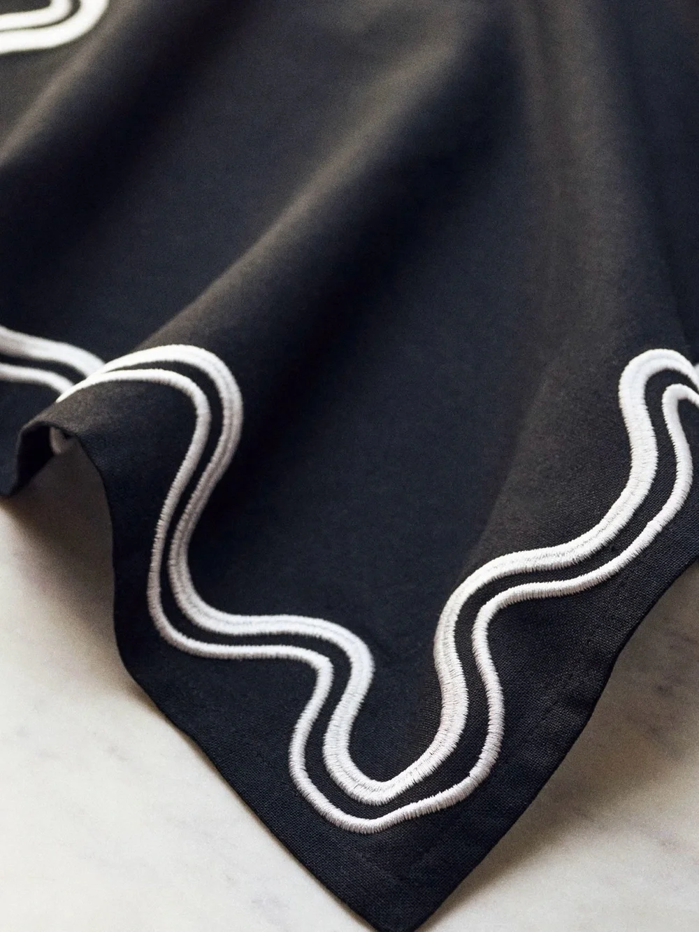 Anthropologie Black Napkins with White Embroidered Wave Trim, Black & White